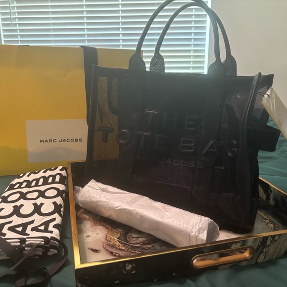 Marc Jacobs Black Tote Bag - Picture 3 of 3